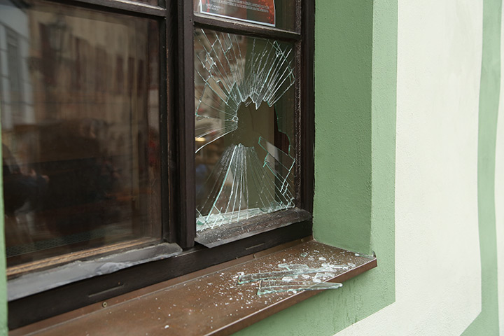A2B Glass are able to board up broken windows while they are being repaired in Bromley By Bow.